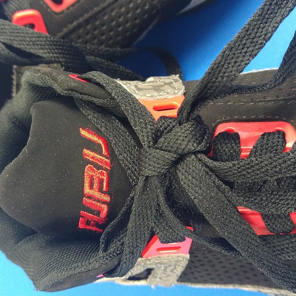Fubu - Picture 7 of 8